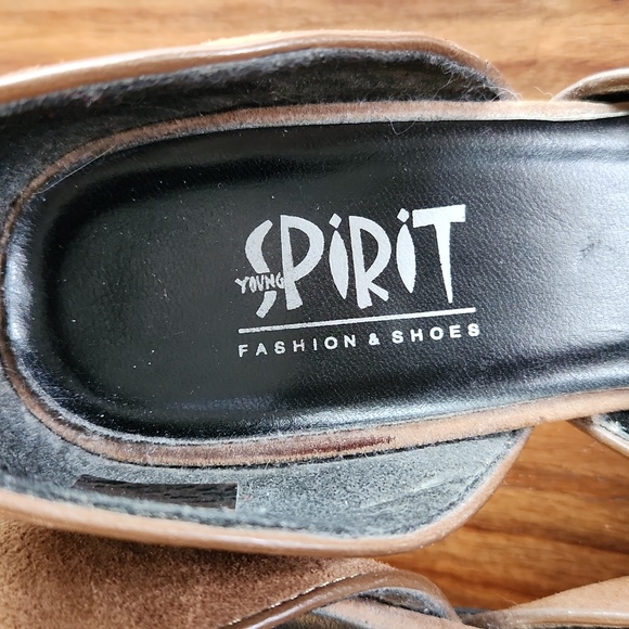 Sexy Suede Buckle Heels, Size 38, (8), Brass Buckles, Pointed, Cute - Picture 7 of 8